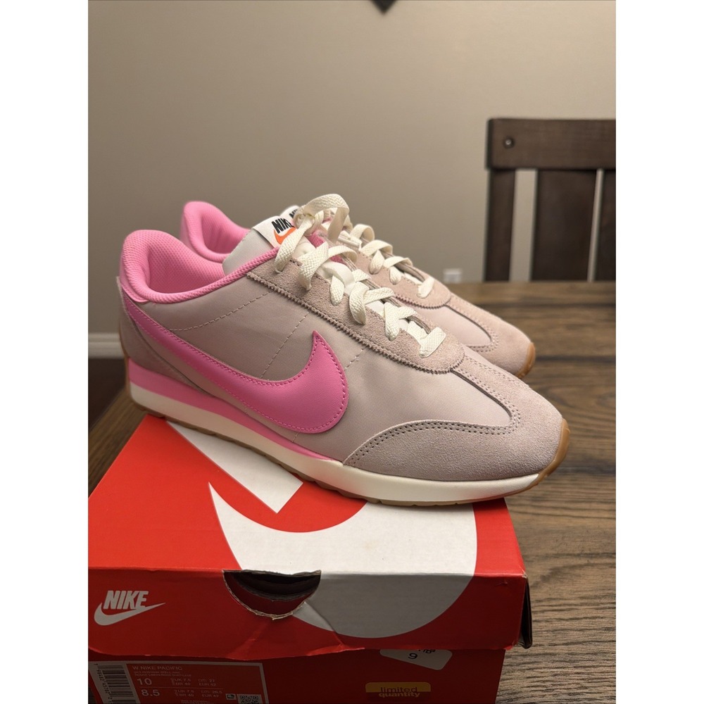 Nike Pacific Women Size 10 Beige Sail Pink Athletic Running Walking Shoes ..Y1